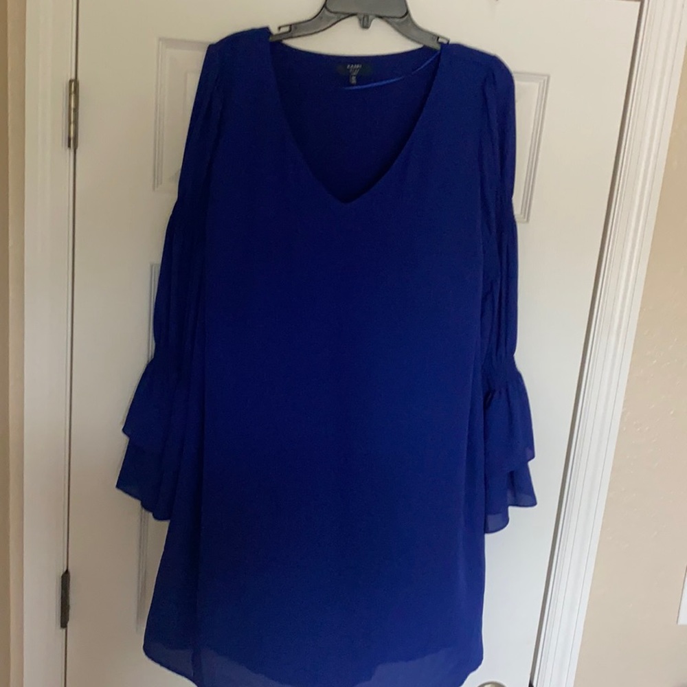 Long sleeve short dress